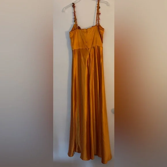 Floral detail orange dress - Picture 3 of 4